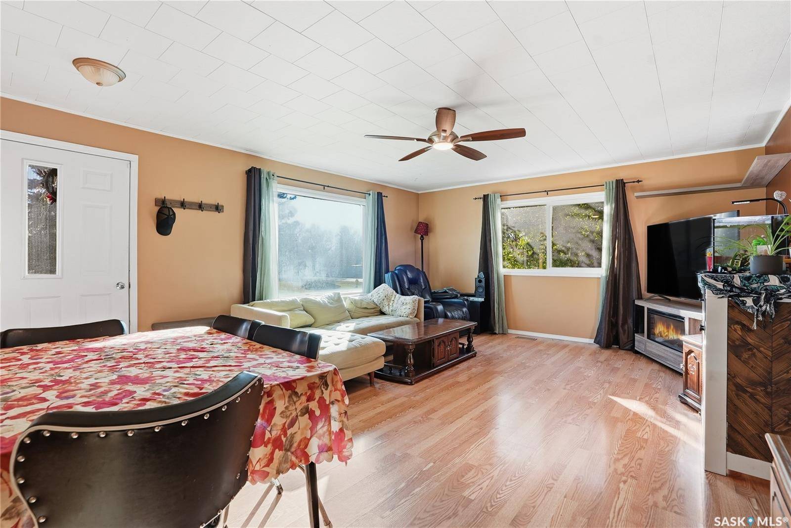 Asquith, SK S0K 0J0,620 Miles STREET