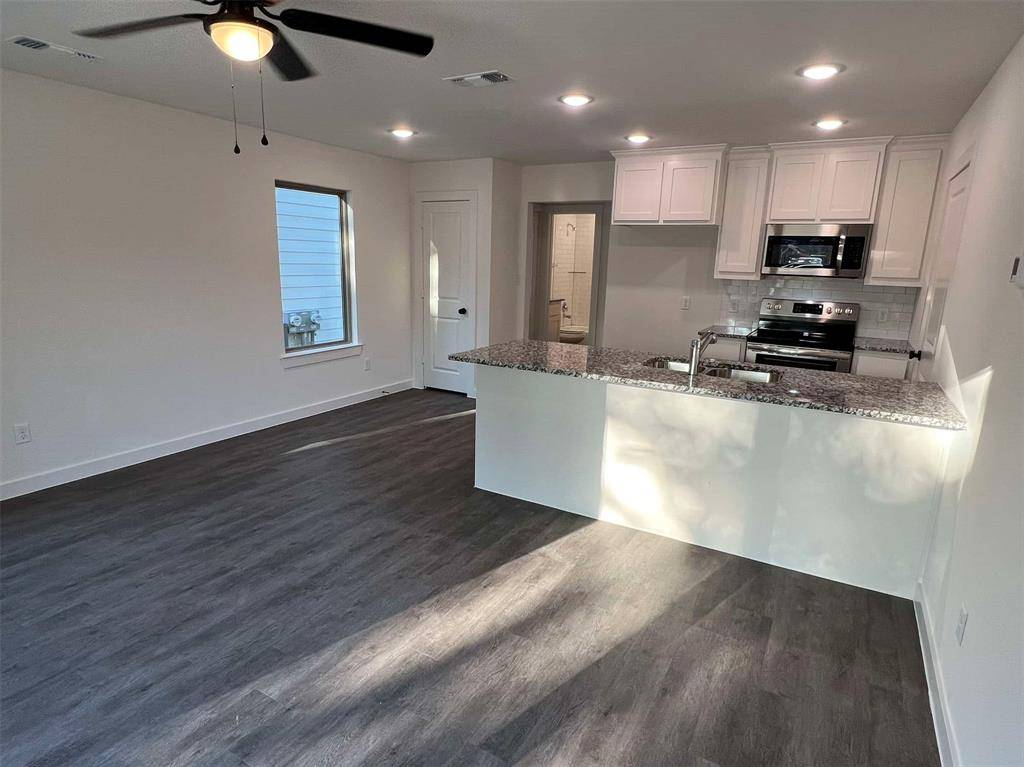 Denison, TX 75020,2526 S Fannin Avenue