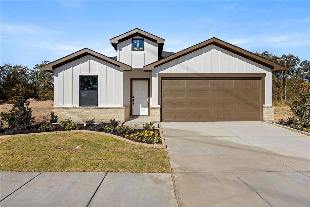 Tolar, TX 76476,489 Peace Lily Way