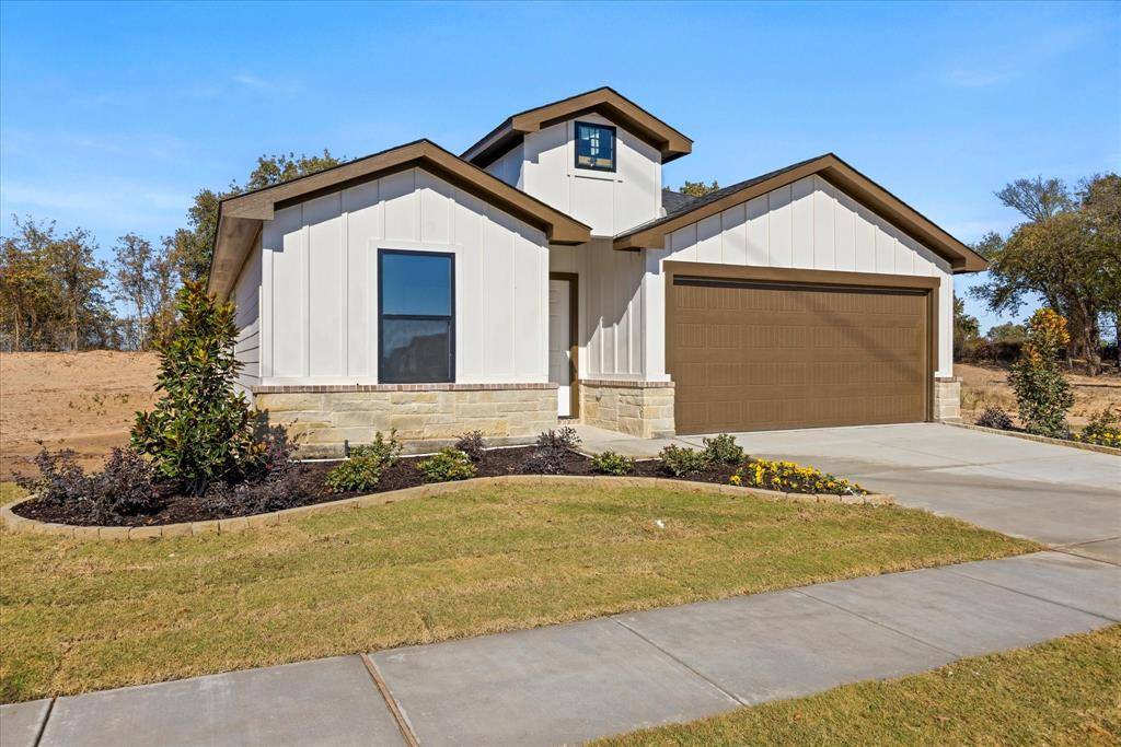 Tolar, TX 76476,489 Peace Lily Way