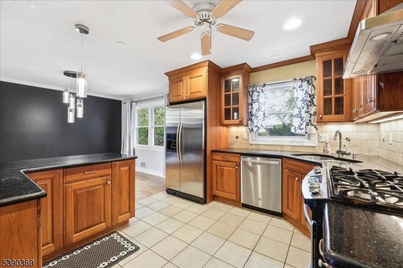 Clark Twp., NJ 07090,1779 Dakota St