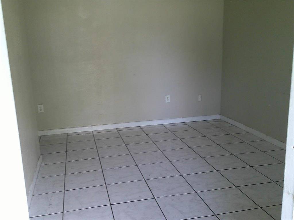 Opa-locka, FL 33054,Address not disclosed