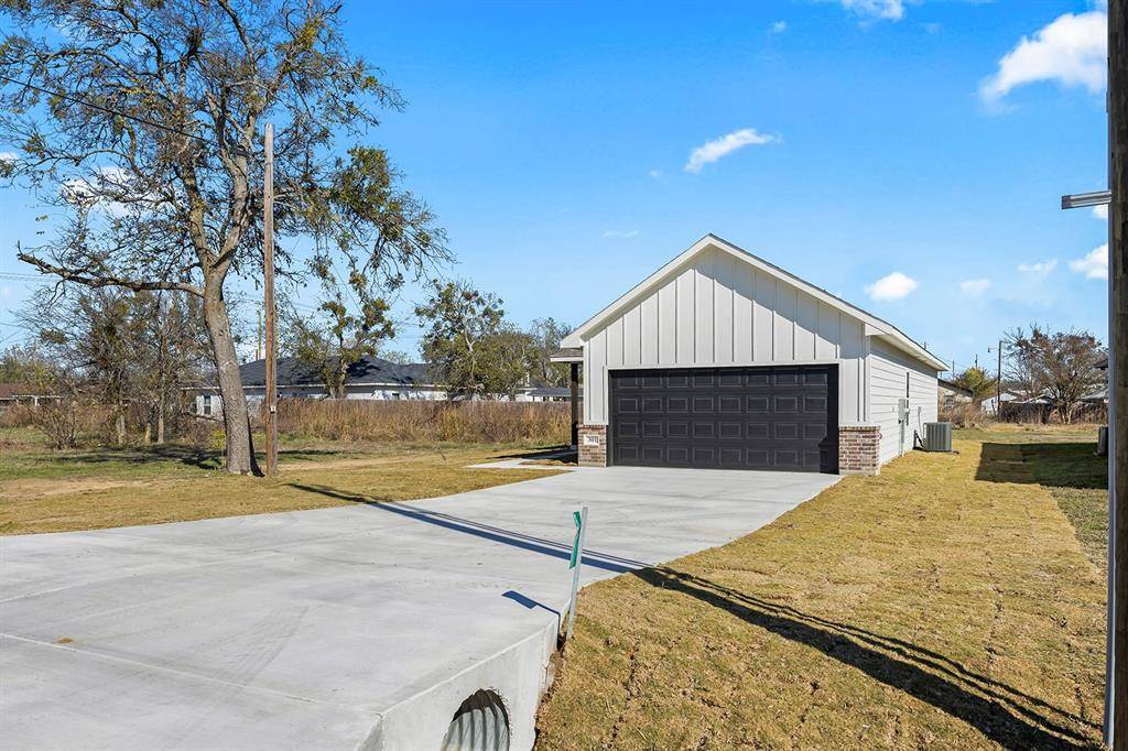 Itasca, TX 76055,301 S Lamar Street