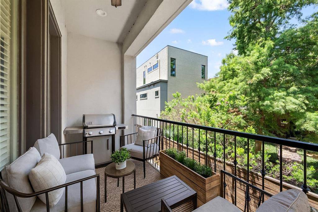 Dallas, TX 75219,4211 Rawlins Street #733