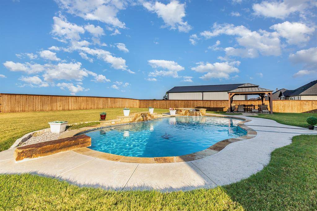 Waxahachie, TX 75167,351 Evening Fire Drive