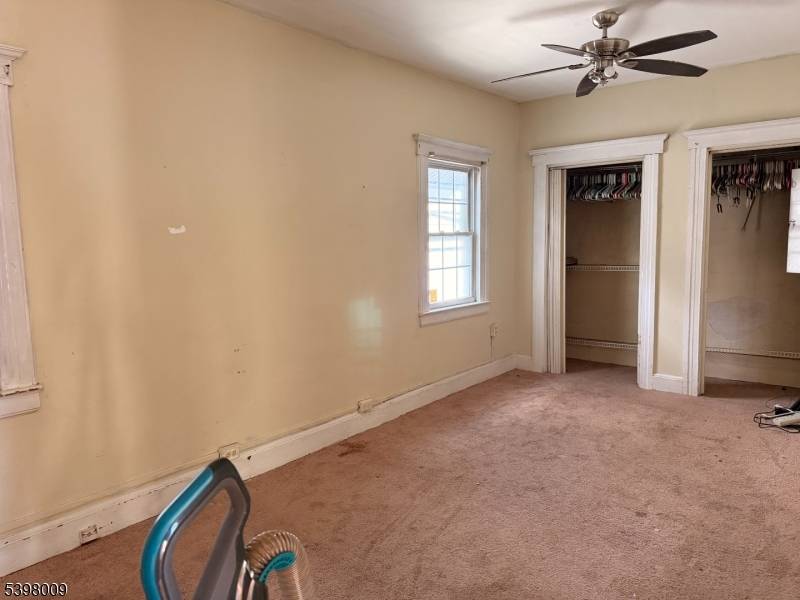 Roselle Park Boro, NJ 07204,455 E Westfield Ave