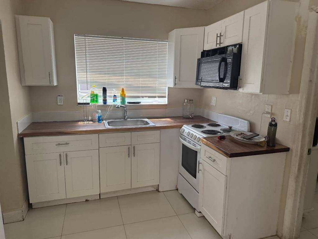 Hollywood, FL 33020,1942 Buchanan St