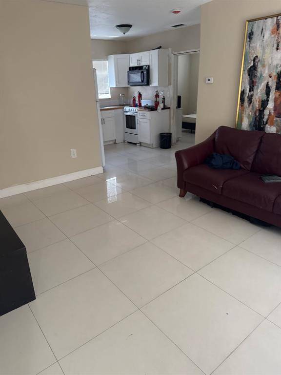 Hollywood, FL 33020,1942 Buchanan St