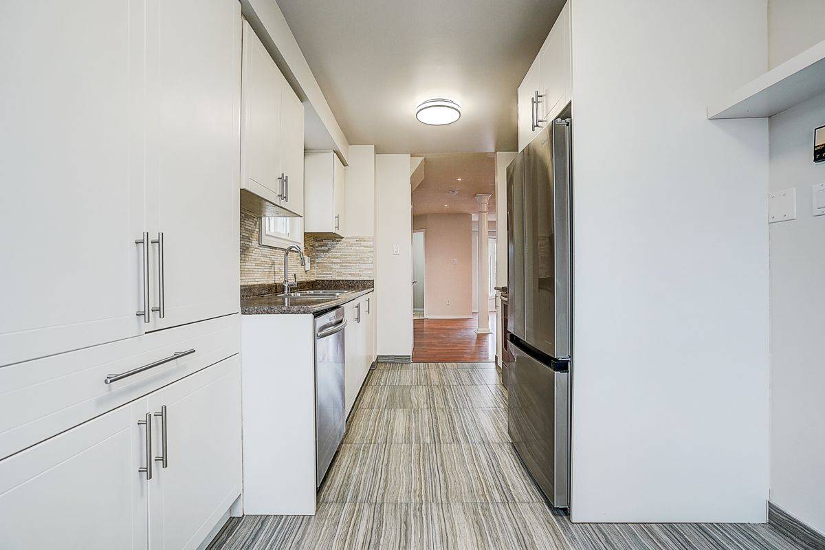 Mississauga, ON L5V 1Y3,1485 Torrington DR #21