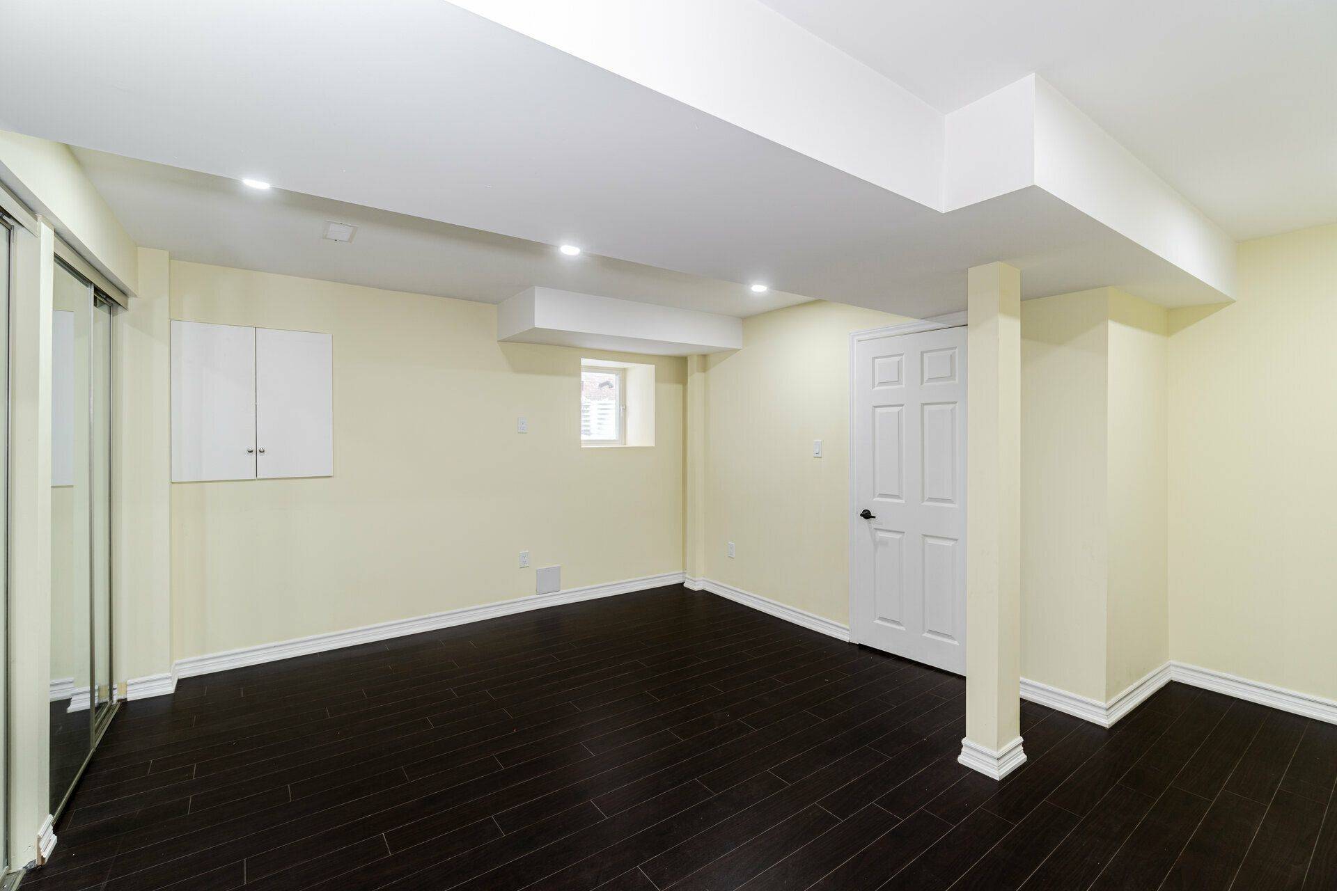 Brampton, ON L6Y 5K8,6 Nova Scotia RD W #Bsmt