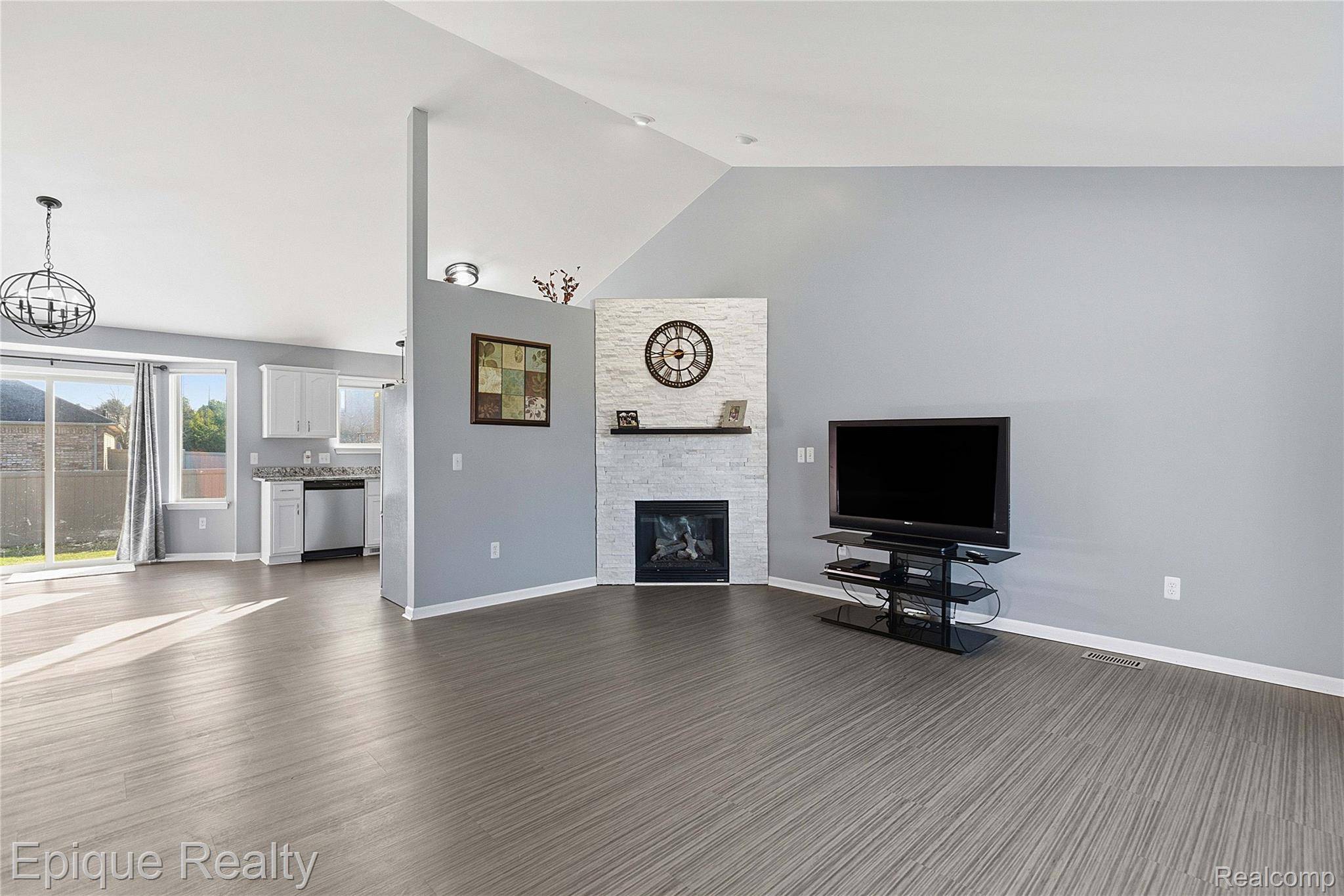 Macomb, MI 48042,23572 Shepherd LN