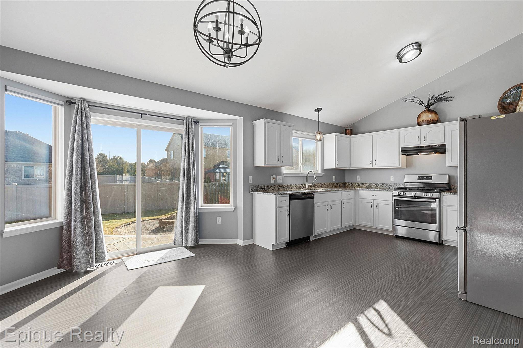 Macomb, MI 48042,23572 Shepherd LN