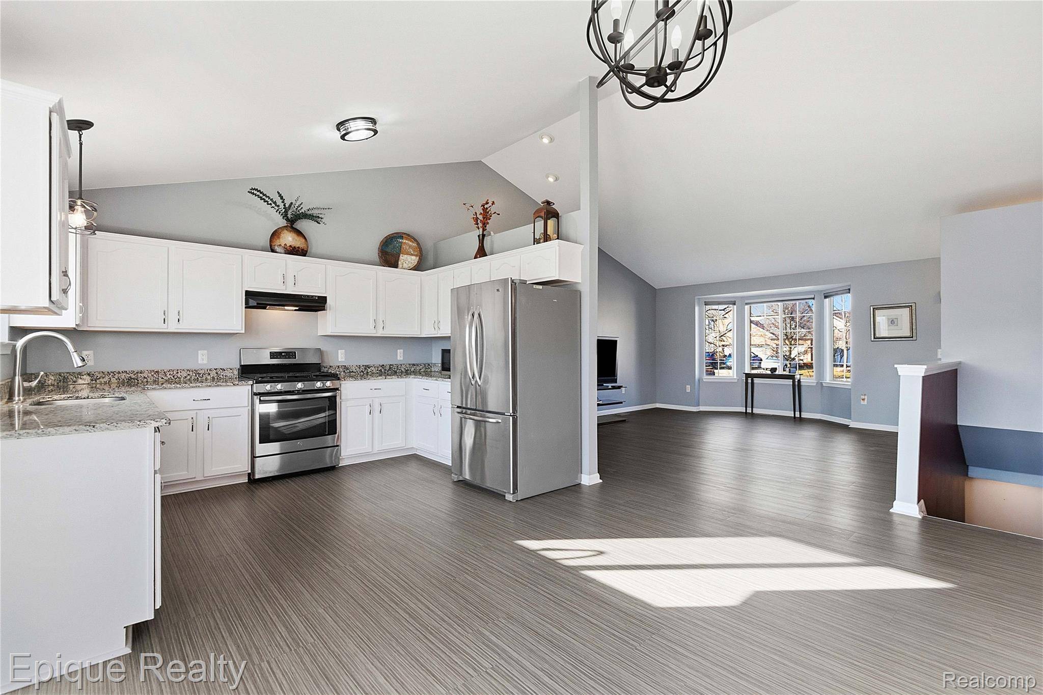 Macomb, MI 48042,23572 Shepherd LN