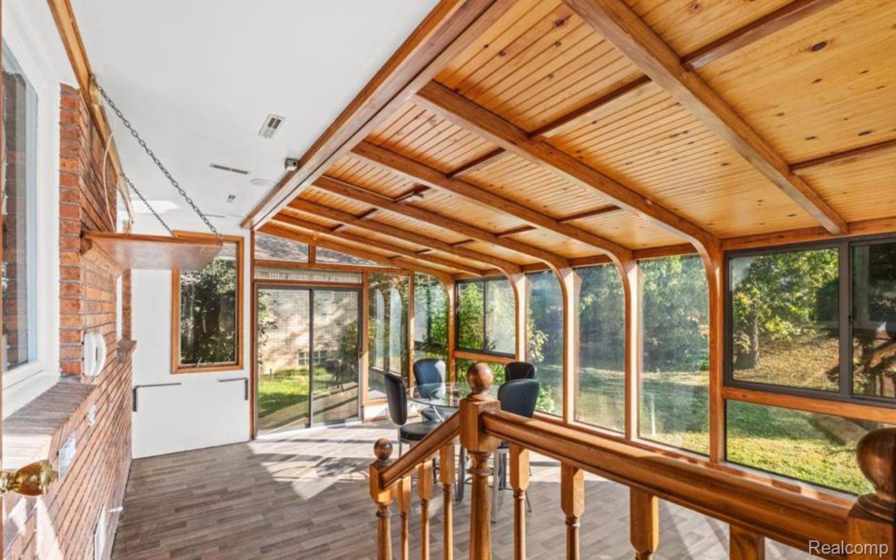 Clinton Township, MI 48038,44000 Dunham CT