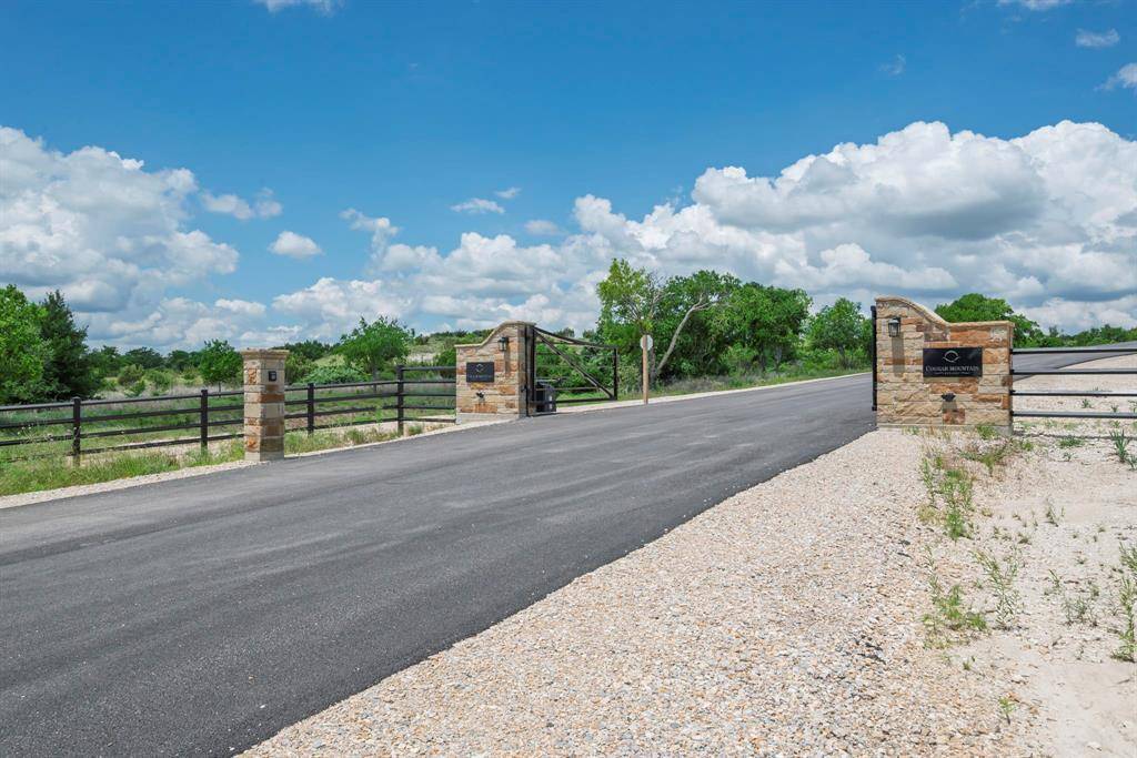 Granbury, TX 76049,2500 Tom Chaney