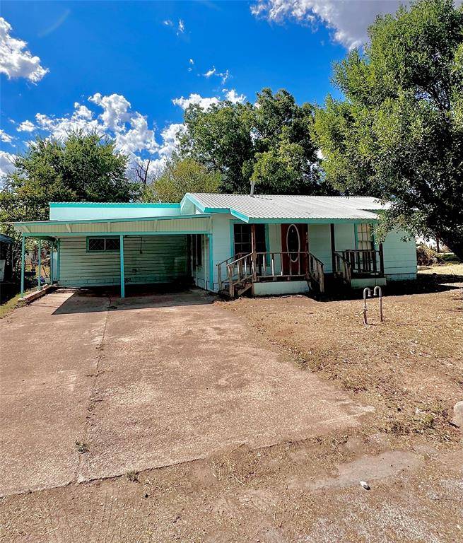 Winters, TX 79567,303 N Cryer