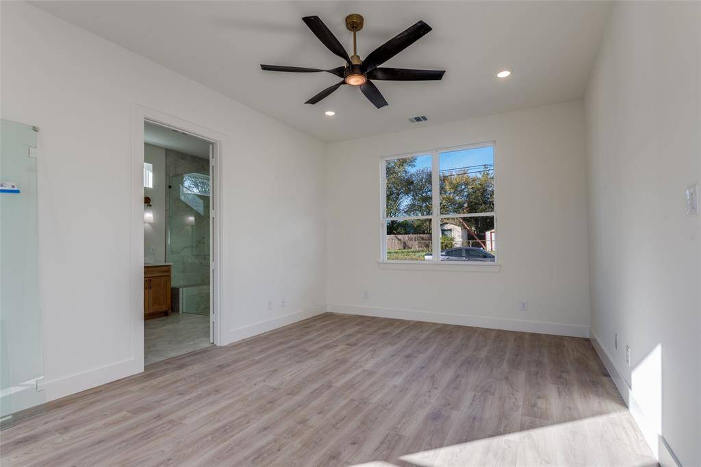 Rockwall, TX 75087,901 Sam Houston Street