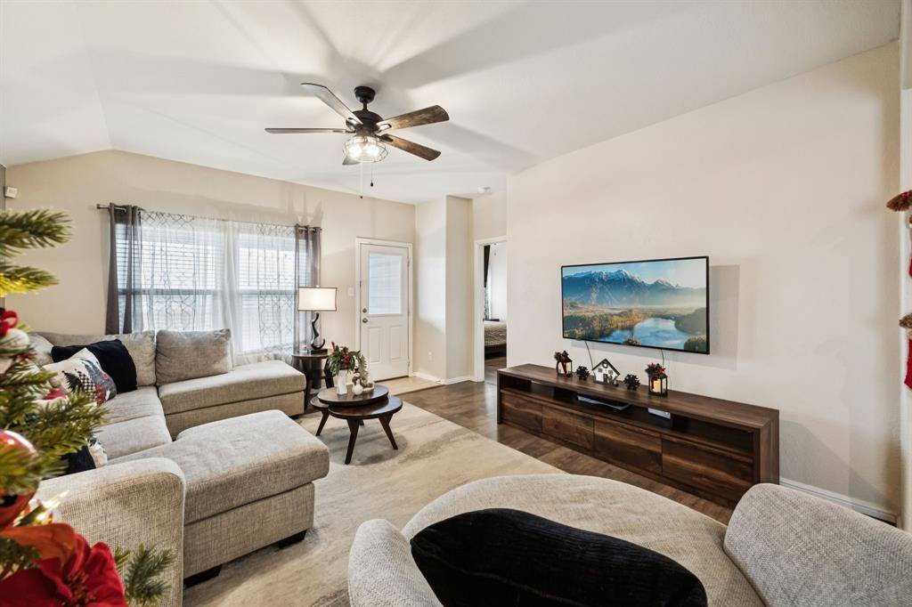 Fort Worth, TX 76179,6337 Pontoon Street