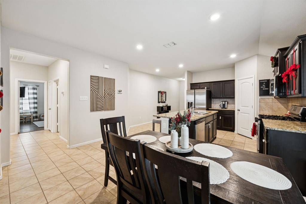 Fort Worth, TX 76179,6337 Pontoon Street