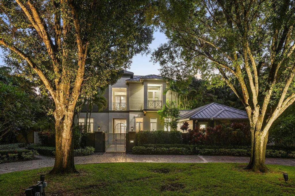 Plantation, FL 33317,101 Holly Lane