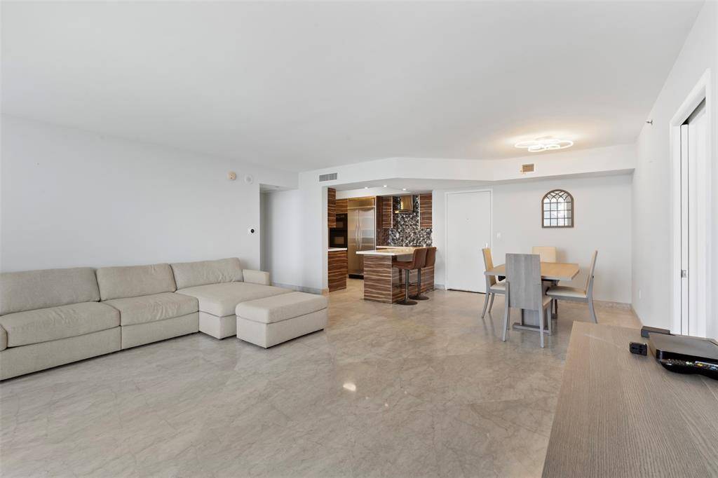 Sunny Isles Beach, FL 33160,18911 Collins Ave #3003