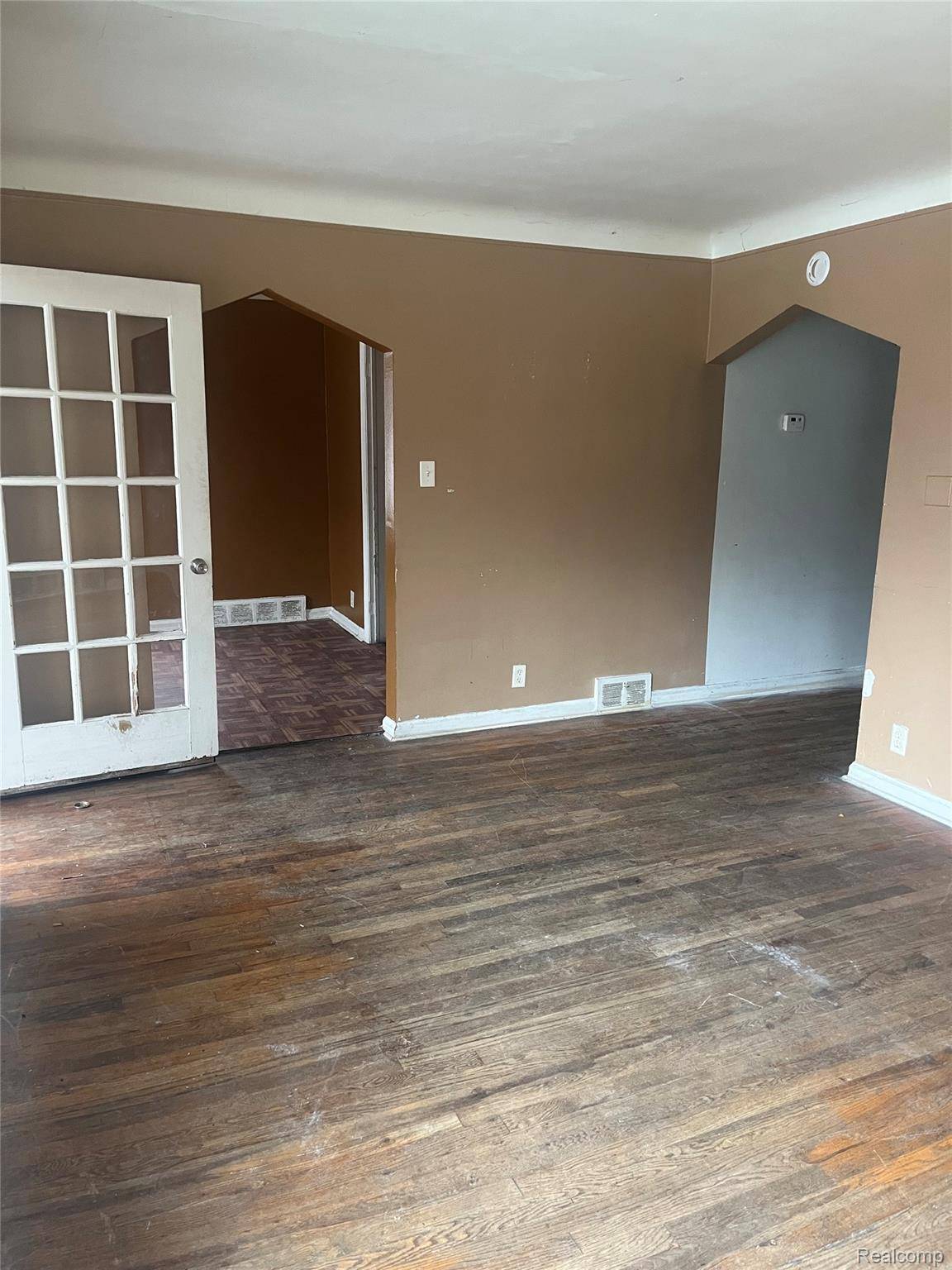 Detroit, MI 48223,15776 Evergreen RD