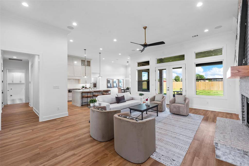 Mcgregor, TX 76657,213 Amistad