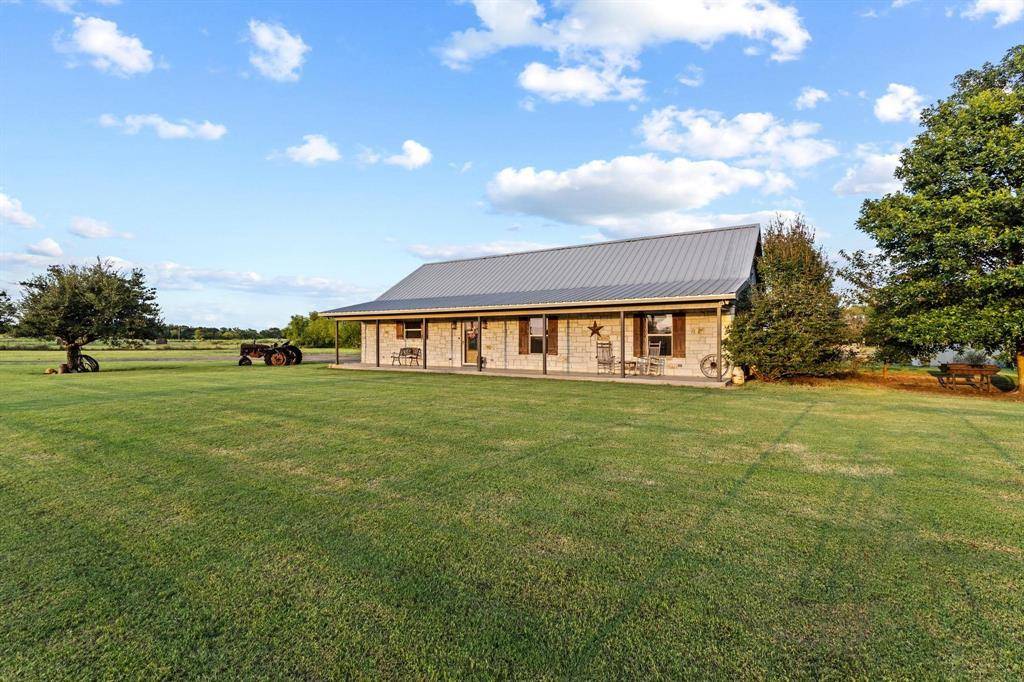 Lone Oak, TX 75453,5285 County Road 3226