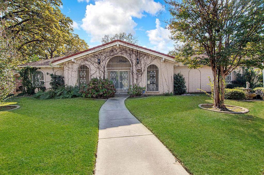 Hurst, TX 76053,849 Wheelwood