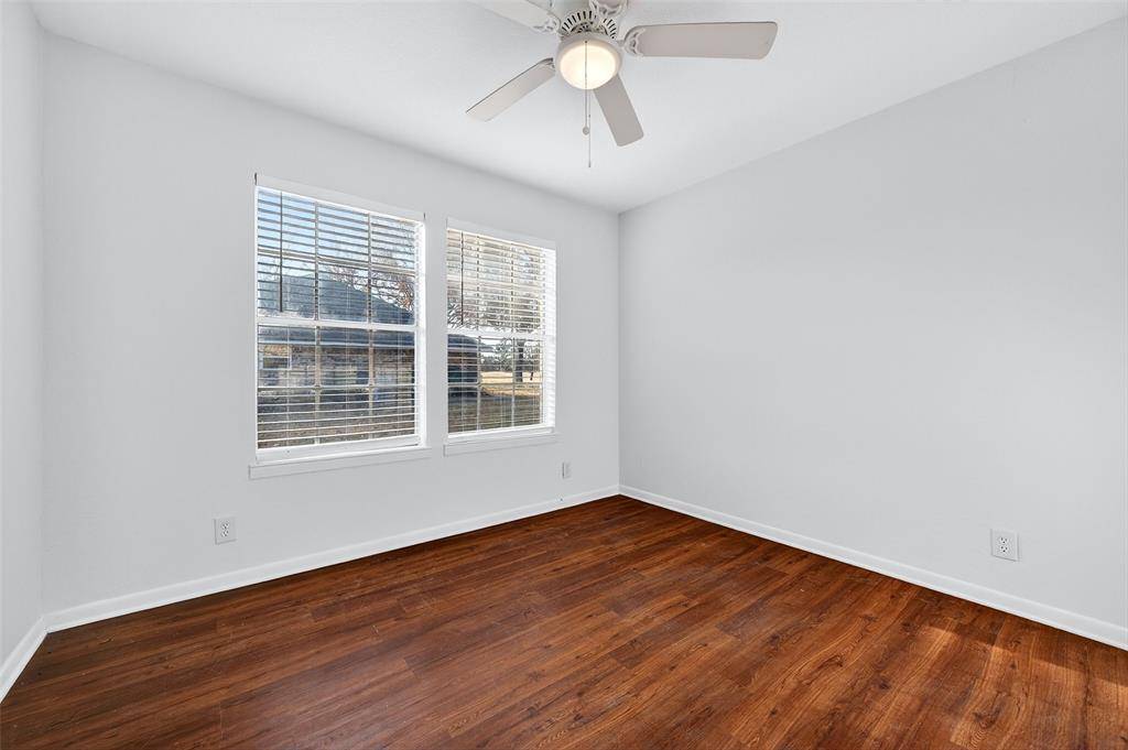 Lake Kiowa, TX 76240,234 Navajo Trail W