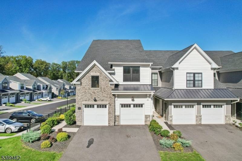 Denville Twp., NJ 07834,2 Lawrence Ln