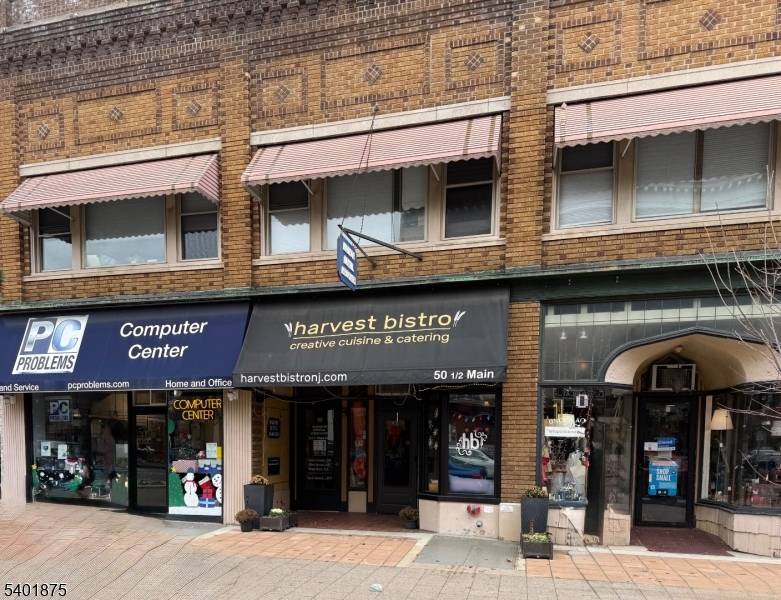 Madison Boro, NJ 07940,52 Main St