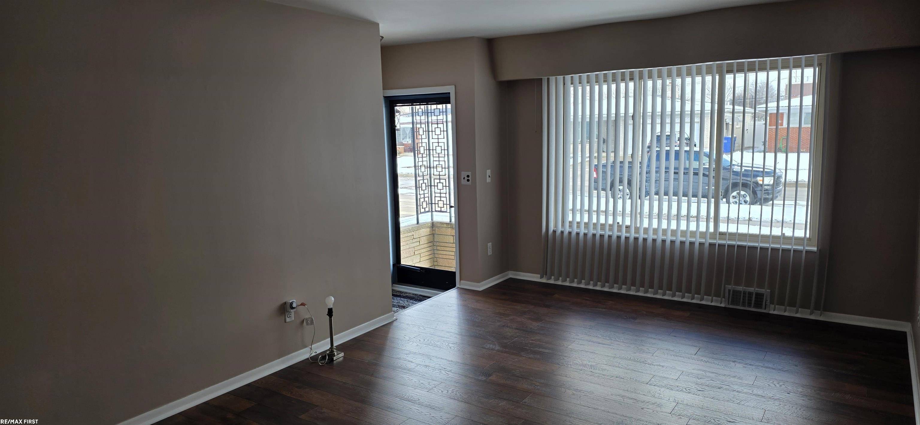 Warren, MI 48088,30609 Moulin AVE