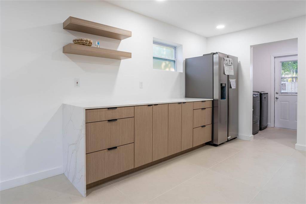 Oakland Park, FL 33334,770 NE 34TH COURT