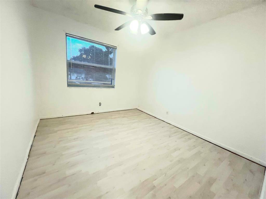 Hollywood, FL 33024,6409 Franklin St