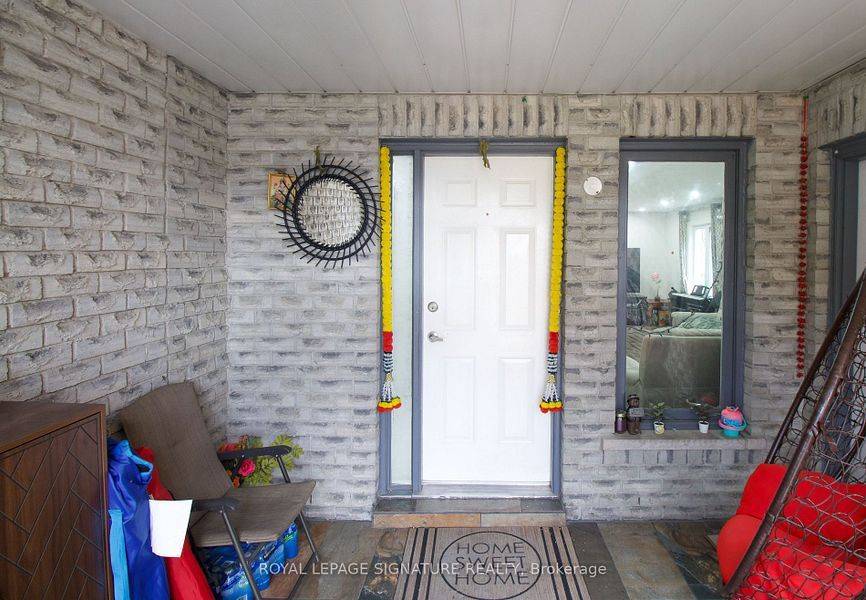 Mississauga, ON L5R 3E8,5125 Salishan CIR