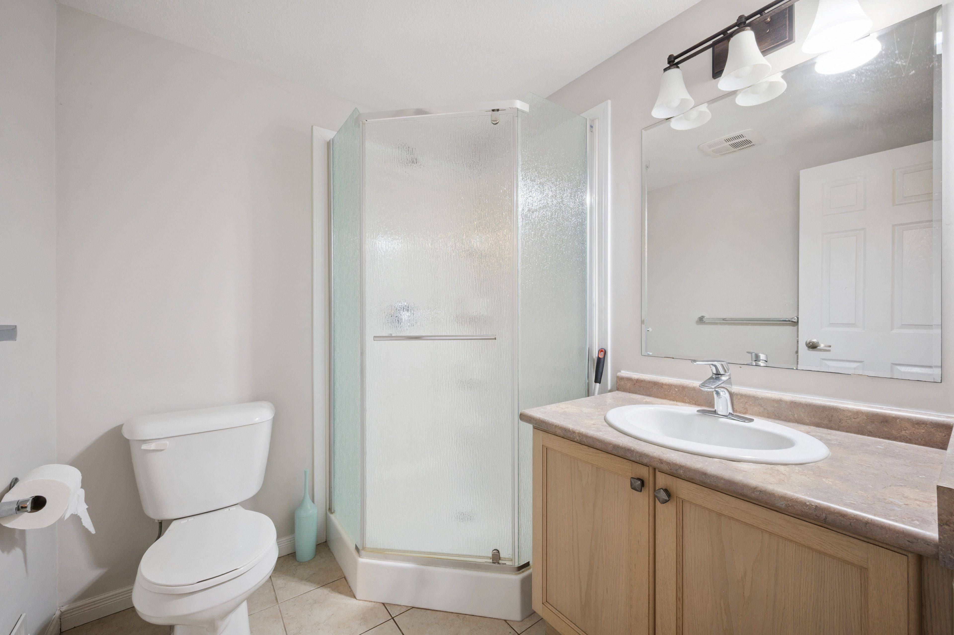 Kitchener, ON N2R 0C8,255 Maitland ST #5B