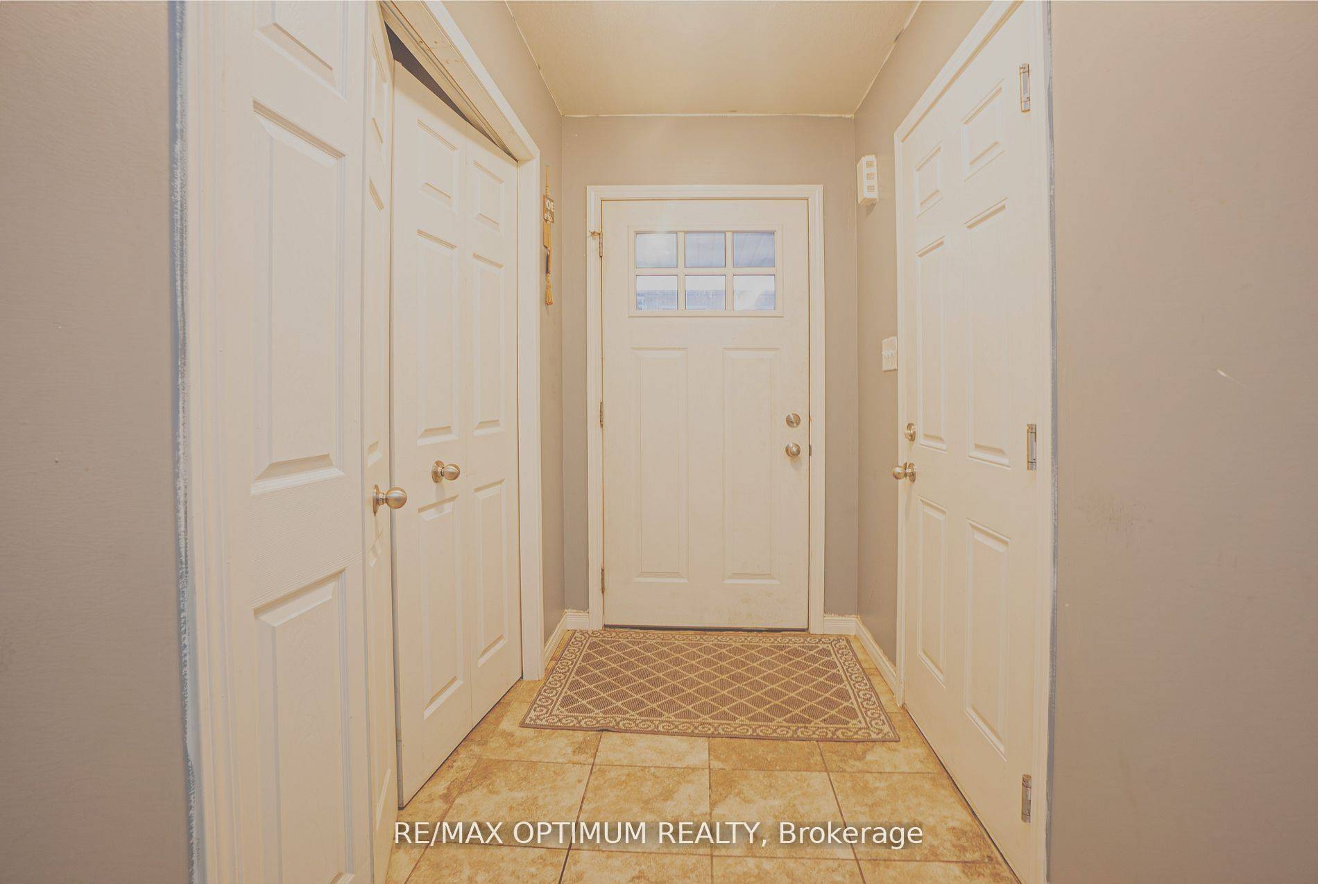 Cambridge, ON N1S 0B6,135 Hardcastle DR #57