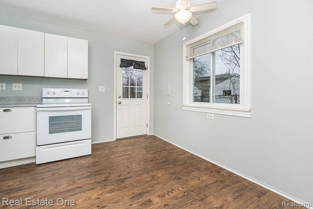 Troy, MI 48083,125 Sheffield DR