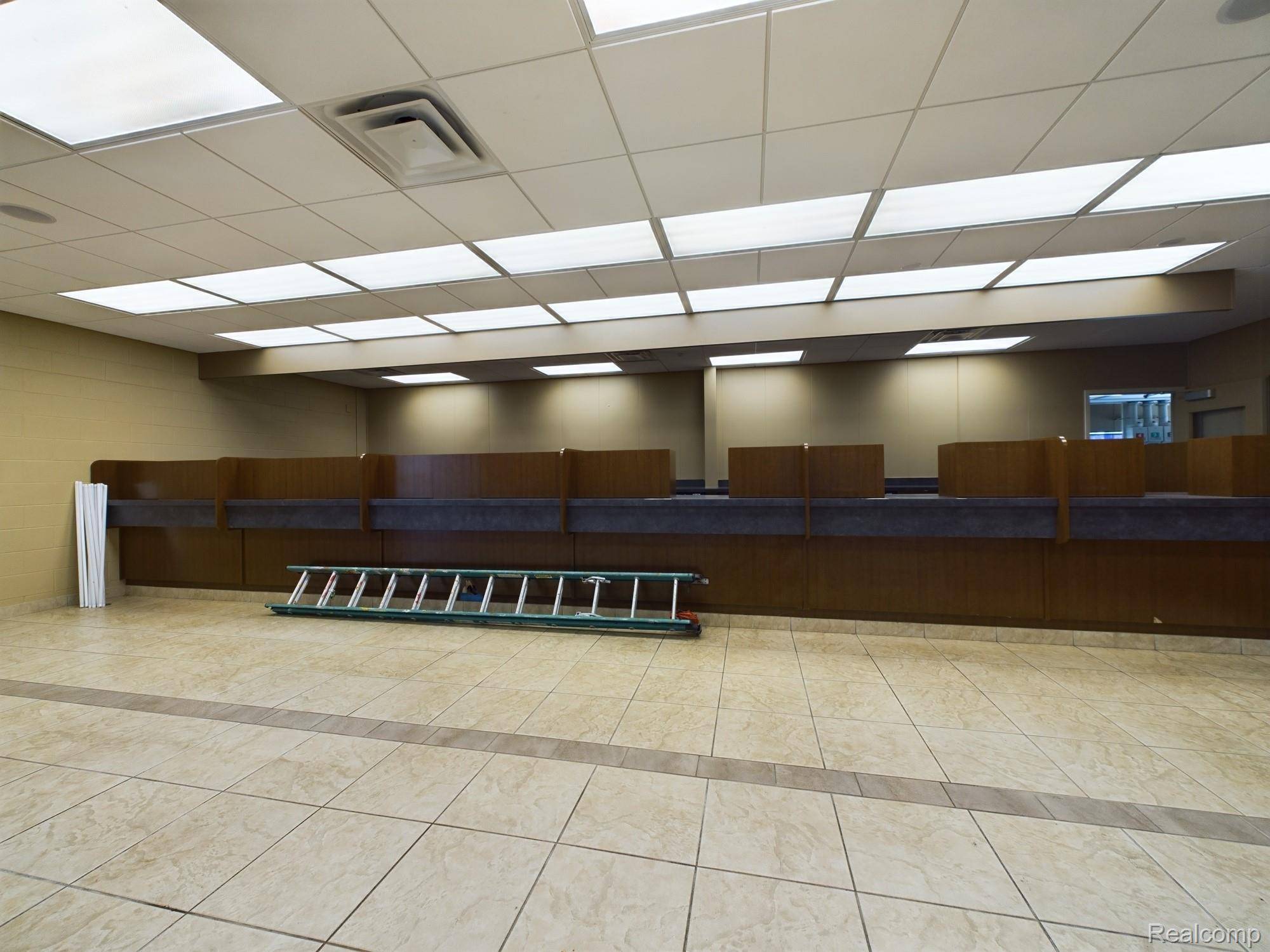 Burton, MI 48509,4154 DAVISON RD