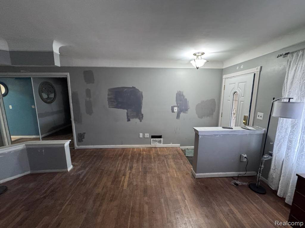 Clinton Township, MI 48036,38106 Rockhill ST