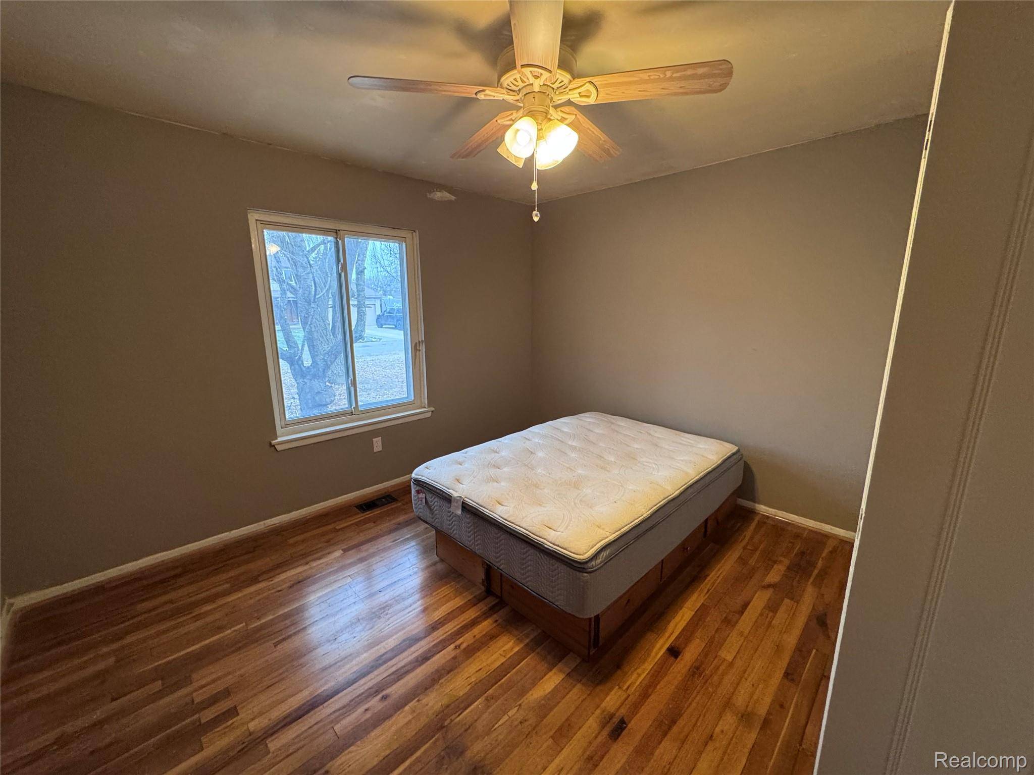 Clinton Township, MI 48036,38106 Rockhill ST