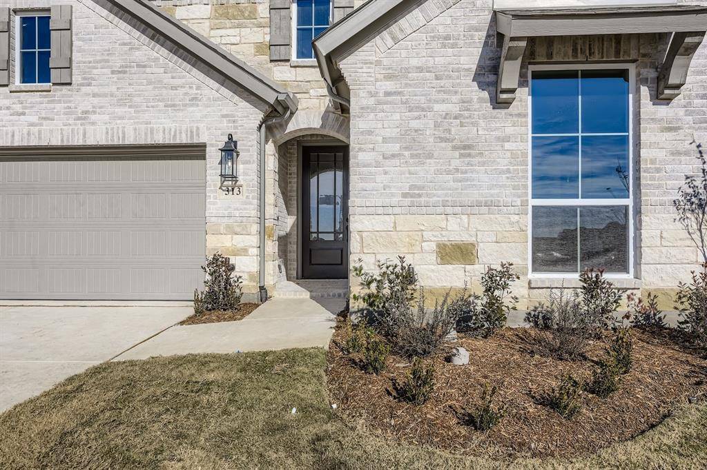 Celina, TX 75009,313 Barn Swallow Drive