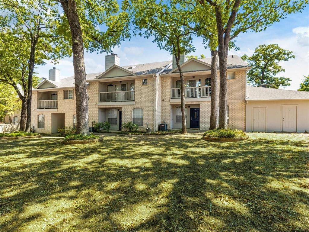 Euless, TX 76039,1501 Cedar Elm Drive #201