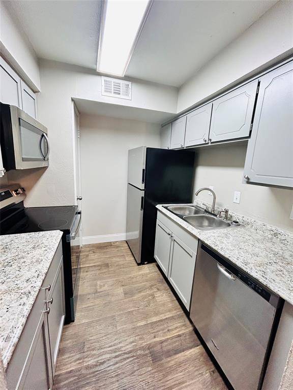 Dallas, TX 75224,2211 S Vernon Avenue #218