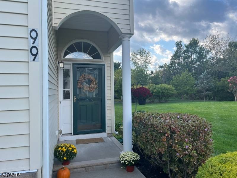 Franklin Twp., NJ 08873,99 Saratoga Ct