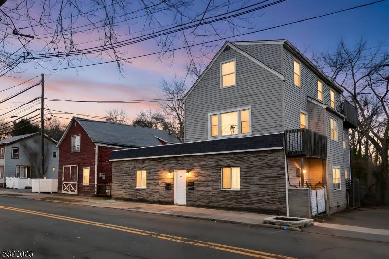 Saddle Brook Twp., NJ 07663,194 Saddle River Rd