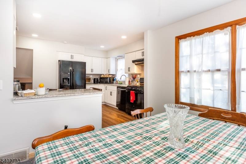 Wayne Twp., NJ 07470,18 Stanford Pl