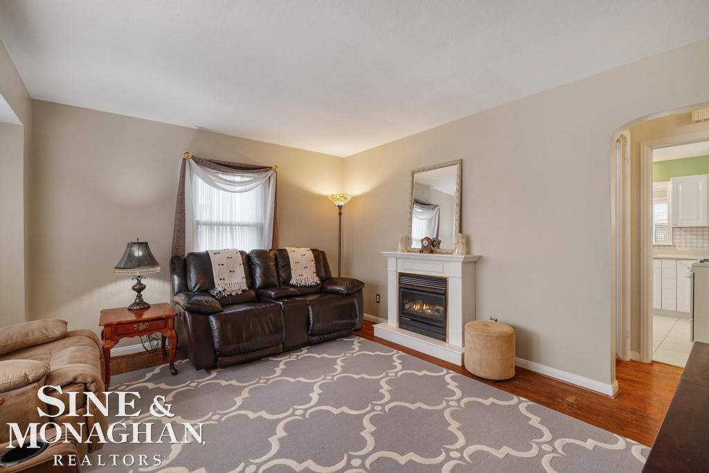 Saint Clair Shores, MI 48080,22725 Rosedale CT