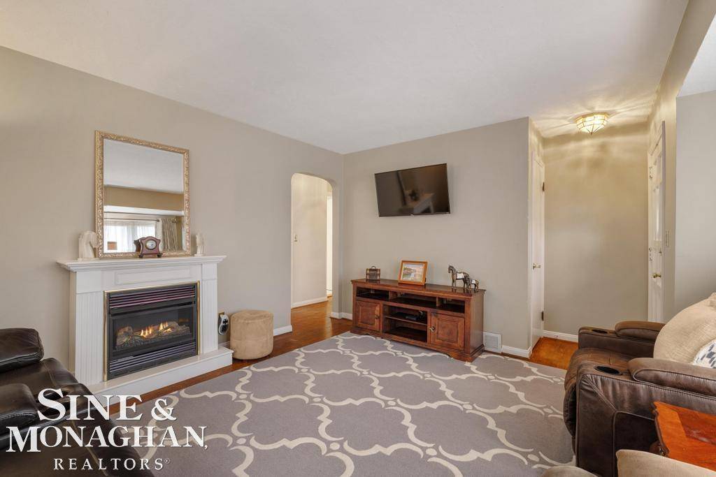 Saint Clair Shores, MI 48080,22725 Rosedale CT